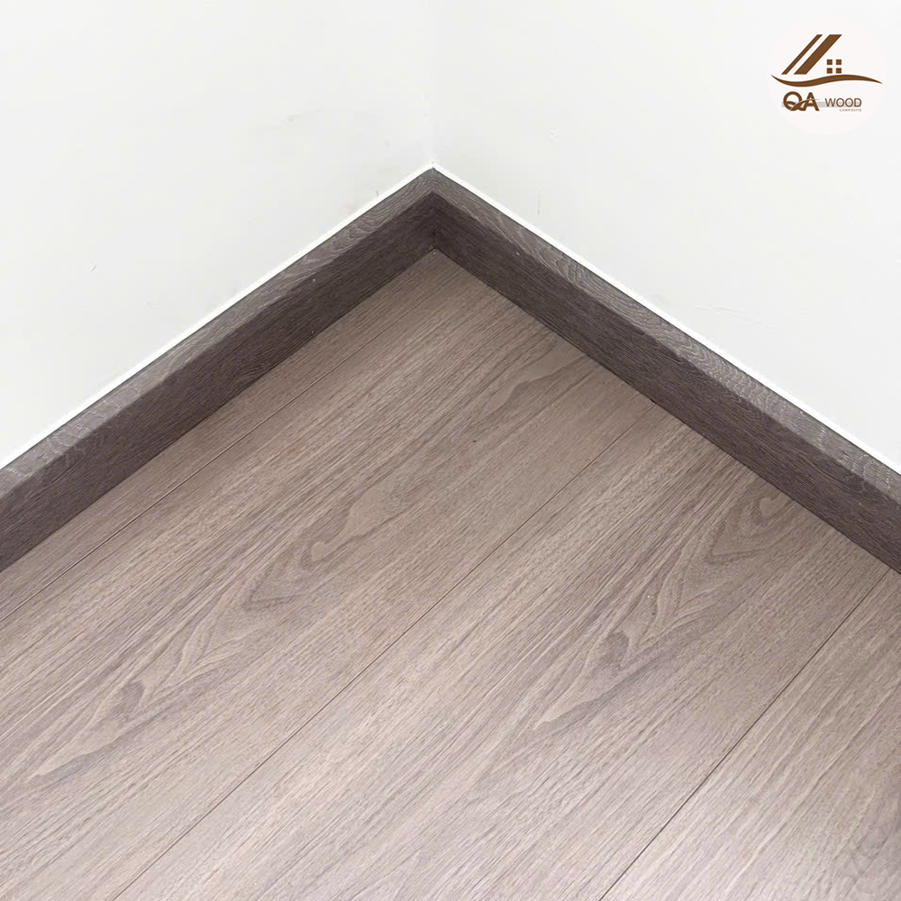 Sàn gỗ Hobi Black 8mm - HB 686